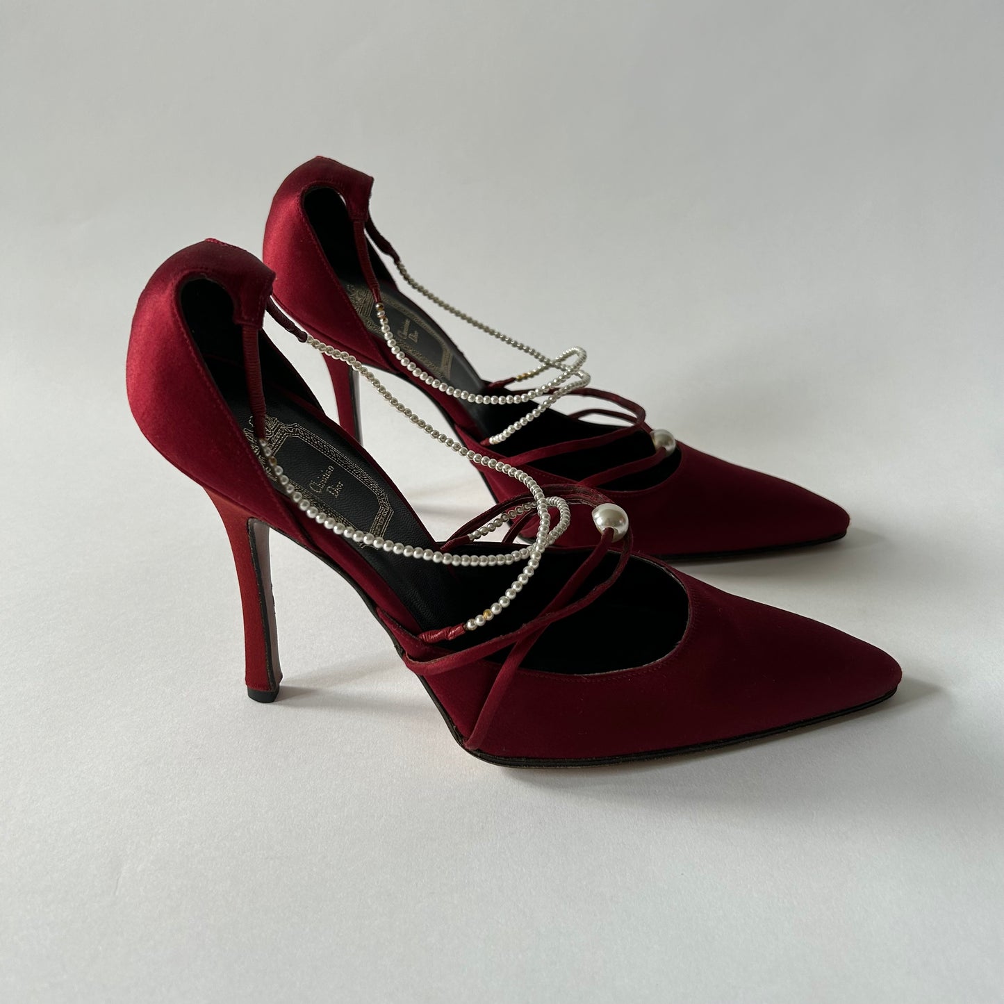 CHRISTIAN DIOR VINTAGE BURGUNDY PEARL PUMP