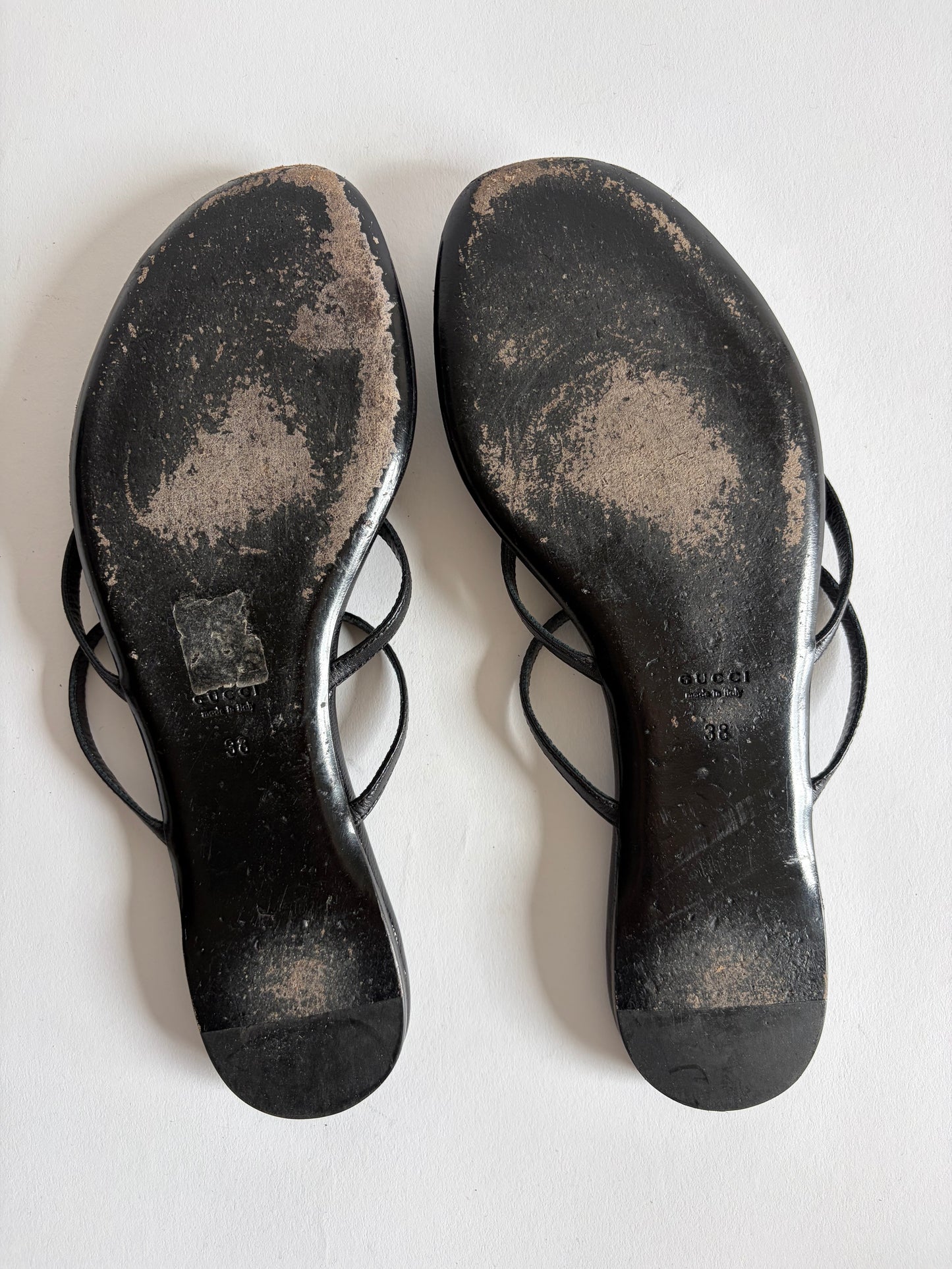 GUCCI INTERLOCKING G LOGO LEATHER SLIDES