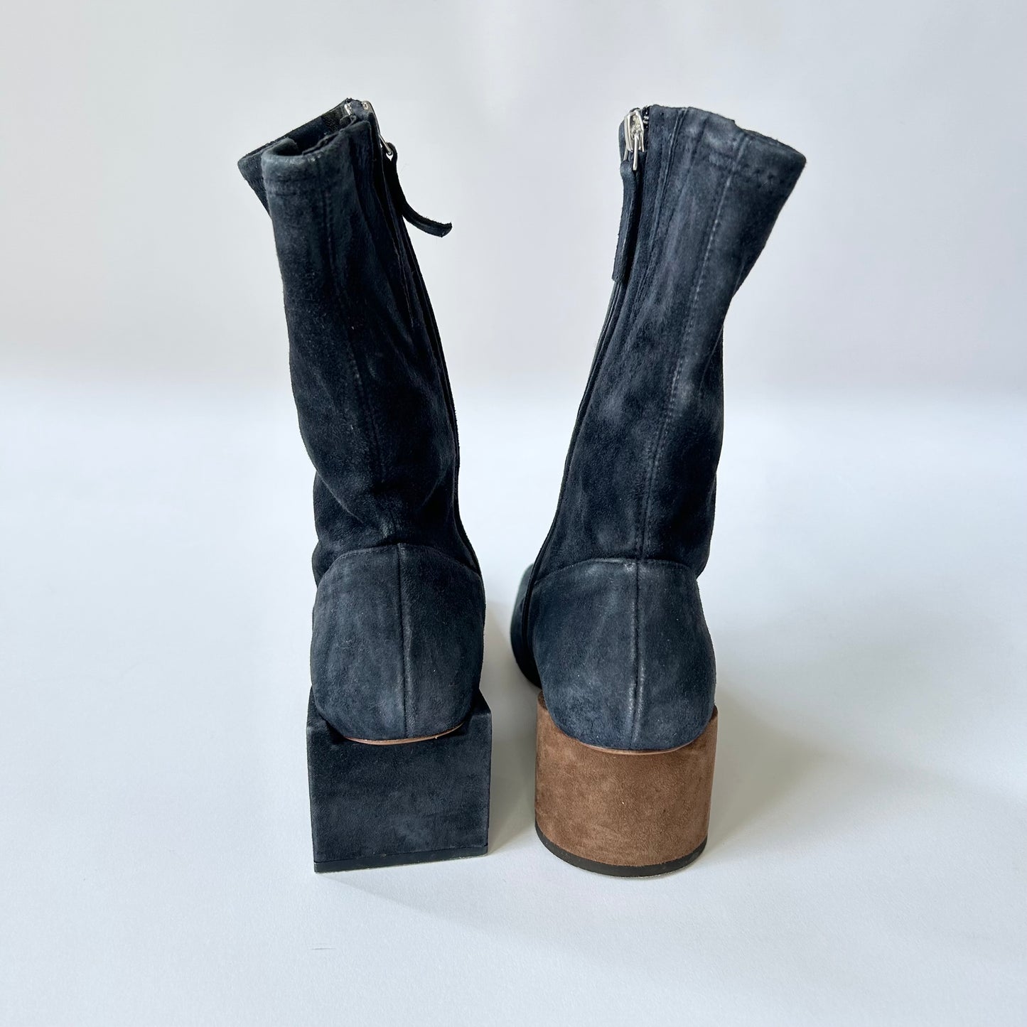 JACQUEMUS ROND CARRÉ GRAY SUEDE ANKLE BOOTS SIZE 36