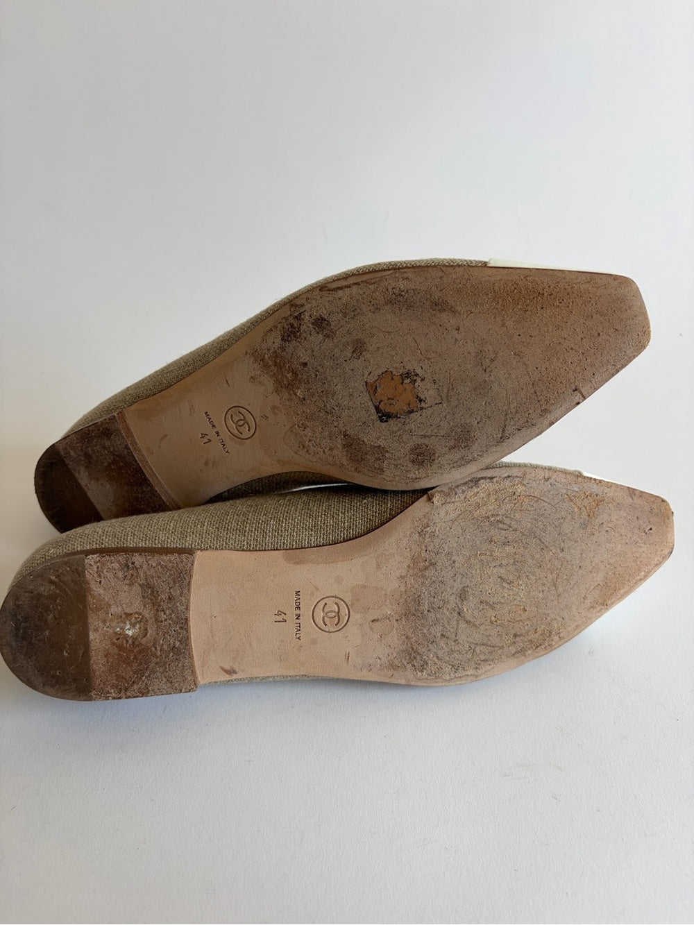 CHANEL TWEED BEIGE CAMELLIA POINTED TOE FLATS