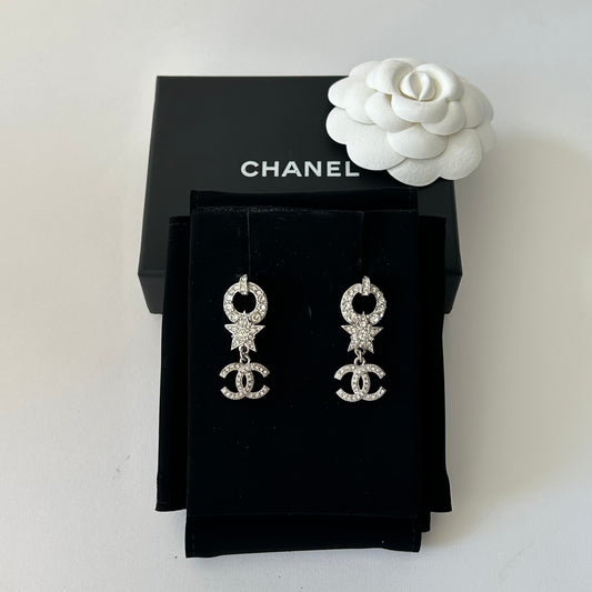 CHANEL STRASS CRYSTAL CC STAR DROP EARRINGS SILVER