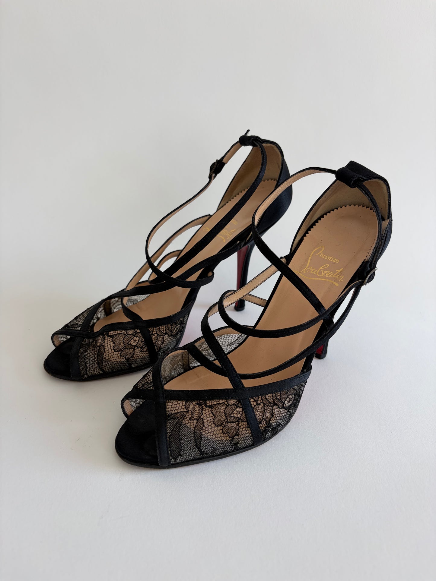 CHRISTIAN LOUBOUTIN VANITARITA LACE PEEP TOE HEEL