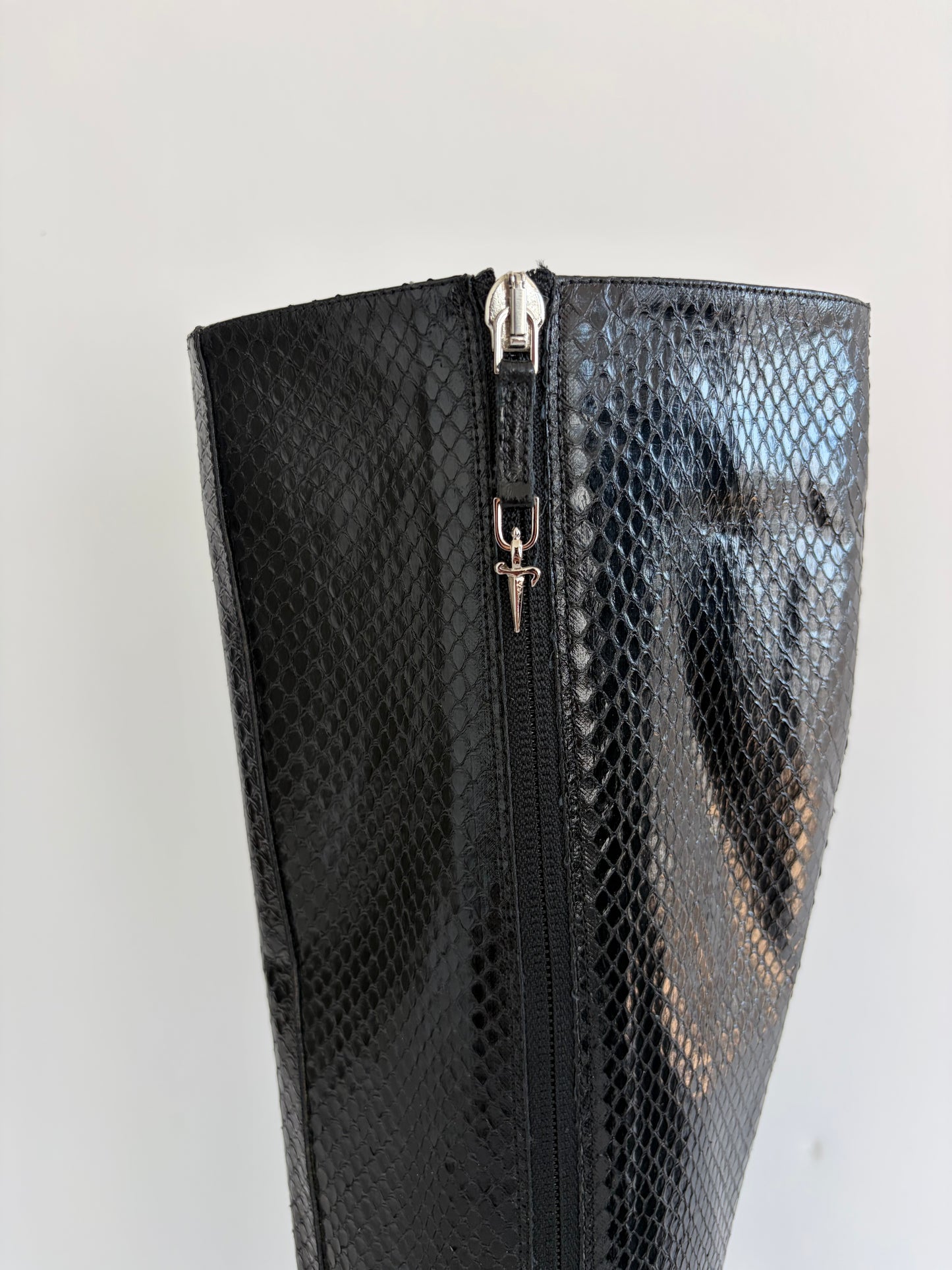 RARE CESARE PACIOTTI PYTHON BLACK HIGH BOOTS