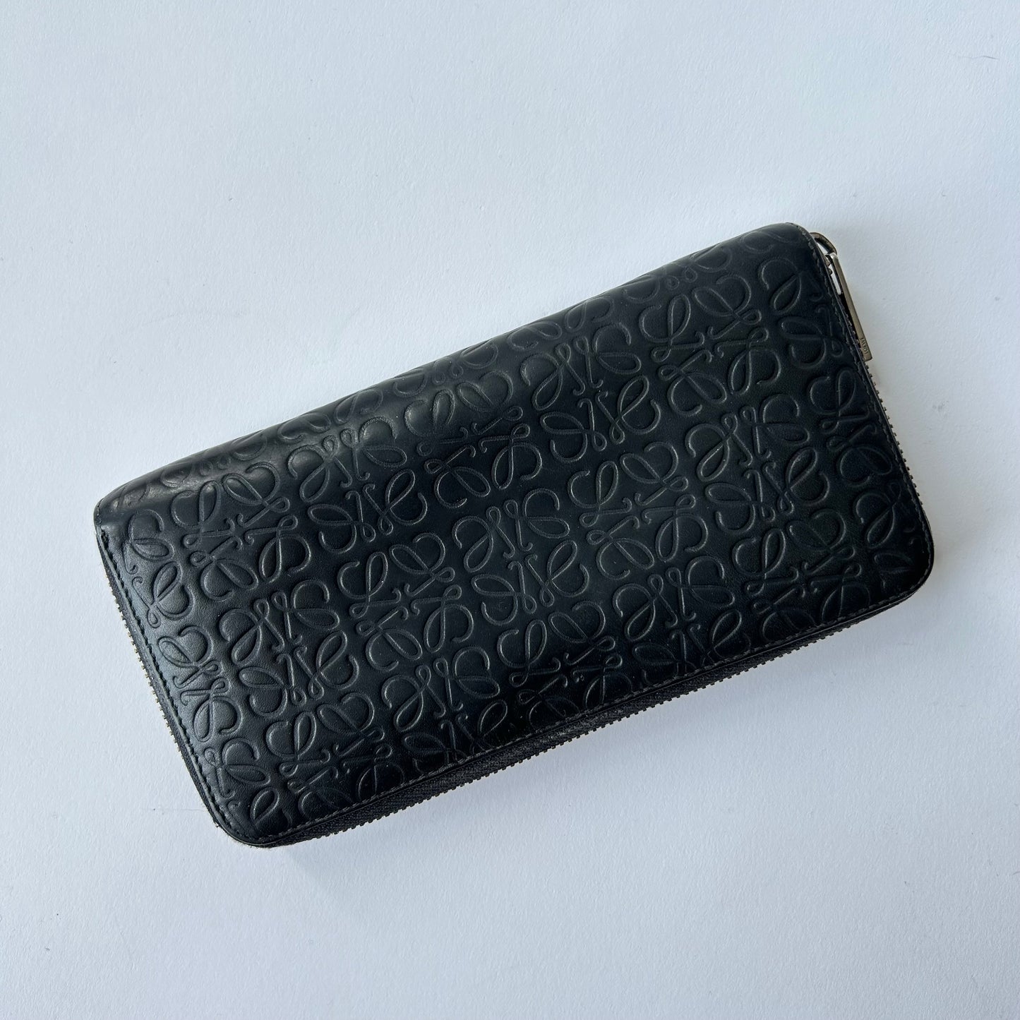 LOEWE REPEAT ZIP AROUND WALLET EMBOSSED CALFSKIN BLACK LEATHER