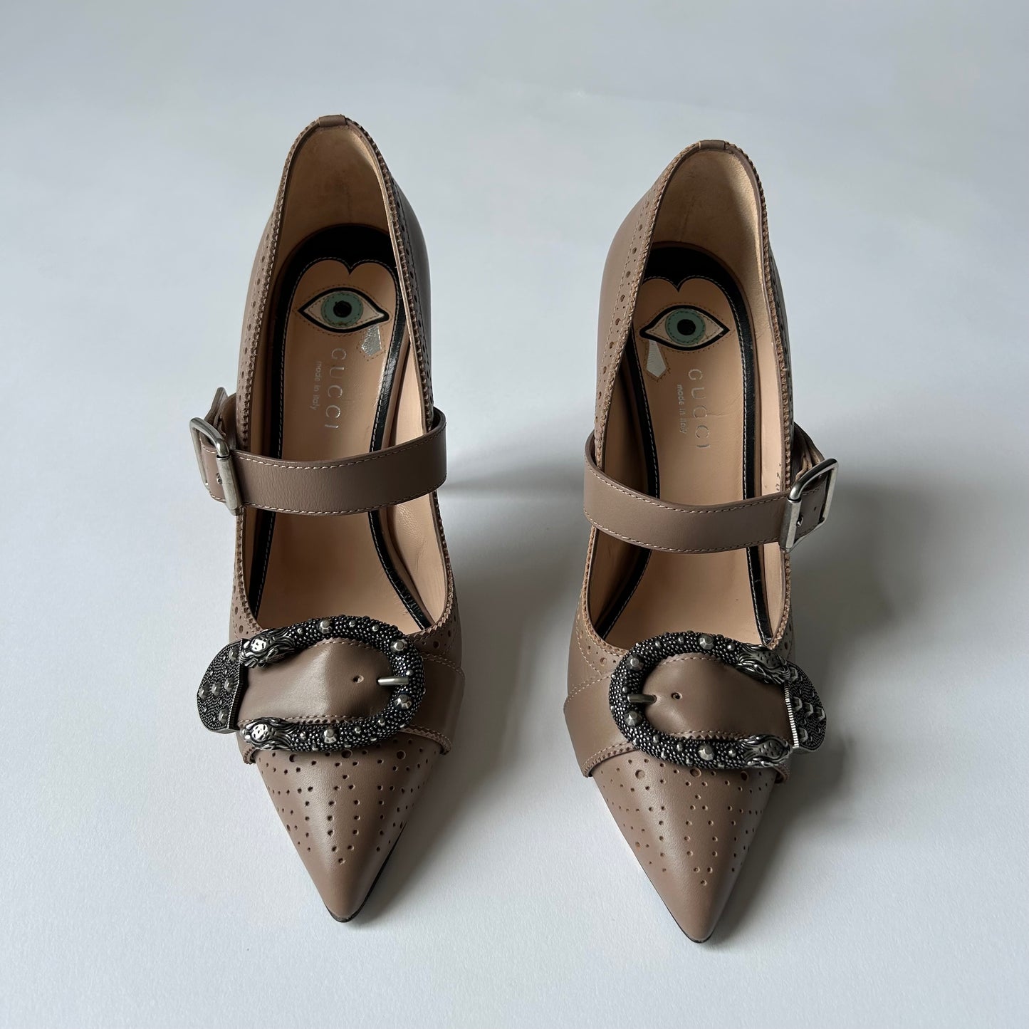 GUCCI DIONYSUS MARY JANE PUMPS TAUPE PERFORATED LEATHER SIZE 37