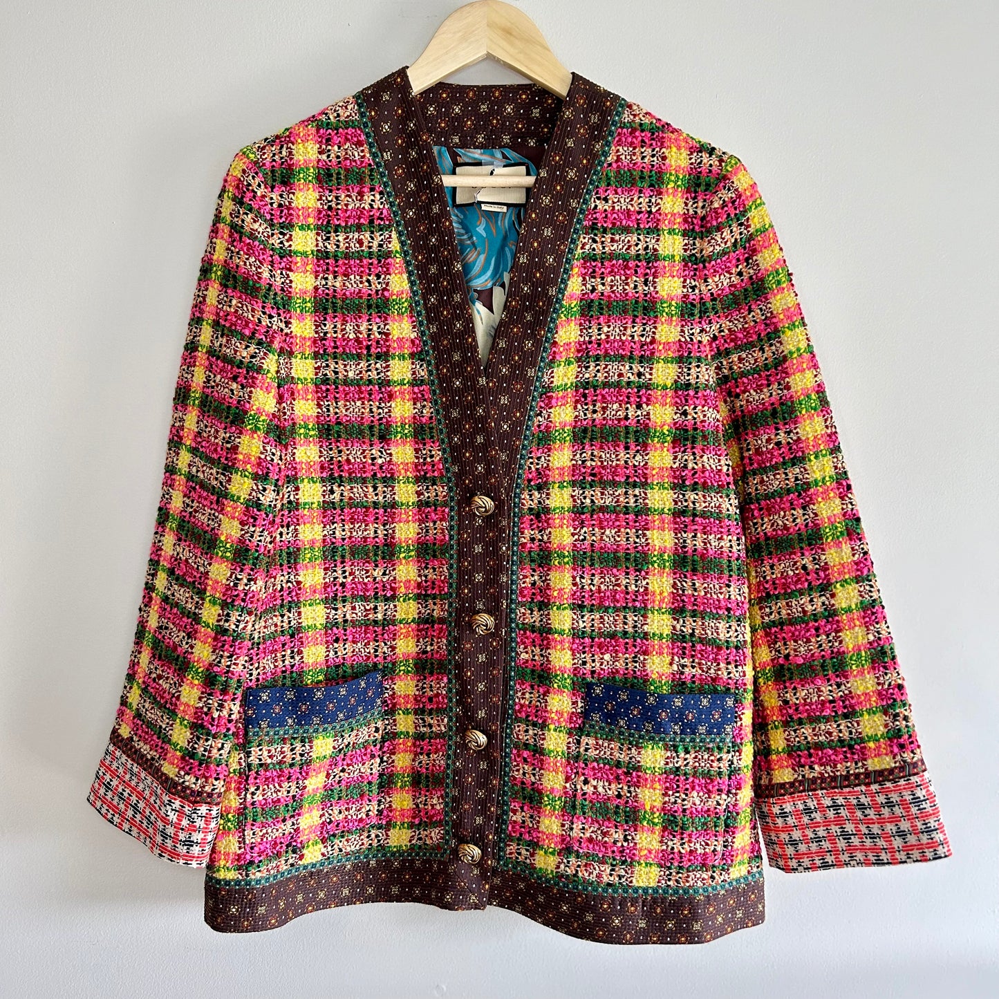 GUCCI CHECKED BUTTON DOWN TWEED BLAZER SIZE 42