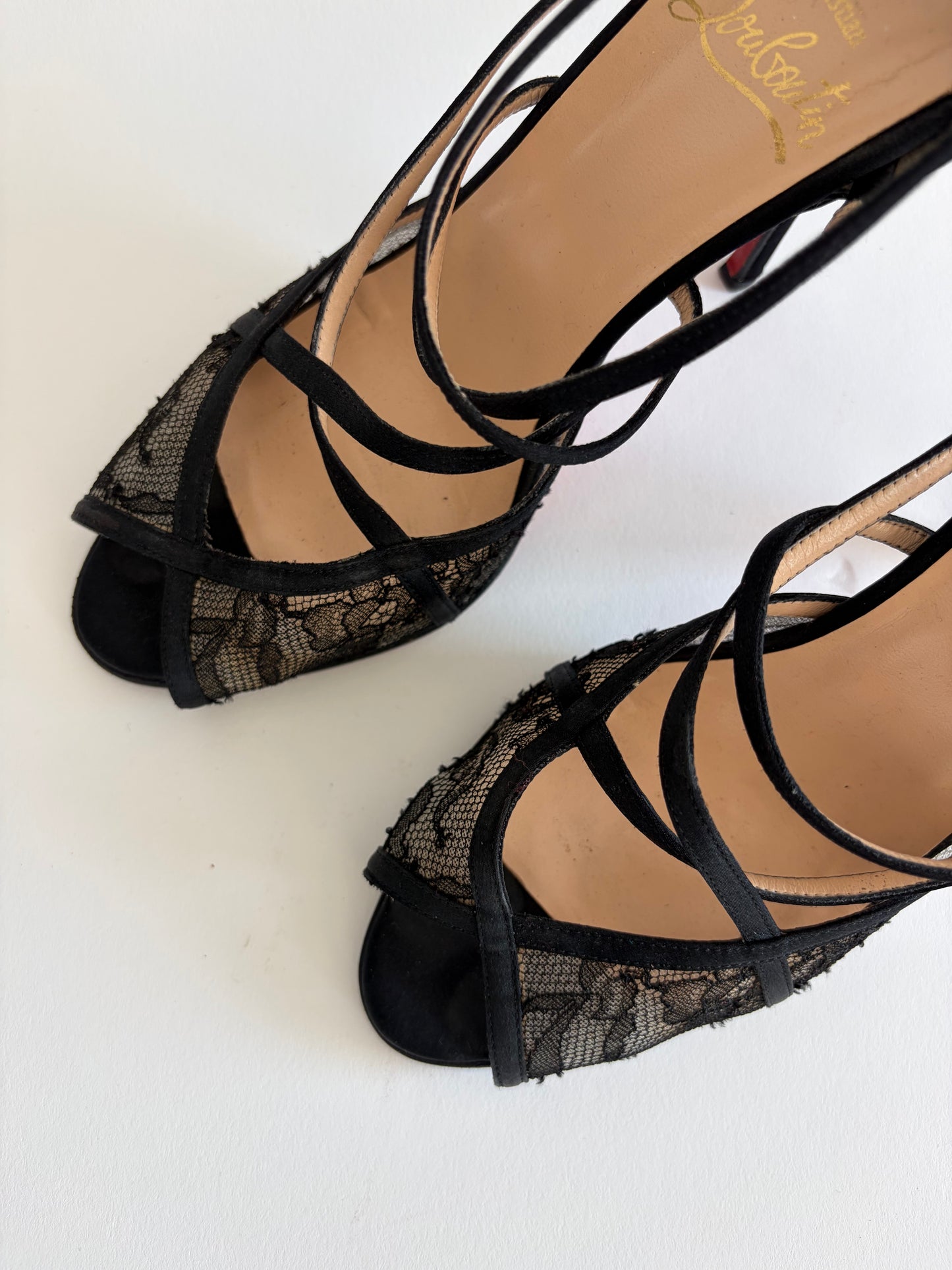 CHRISTIAN LOUBOUTIN VANITARITA LACE PEEP TOE HEEL