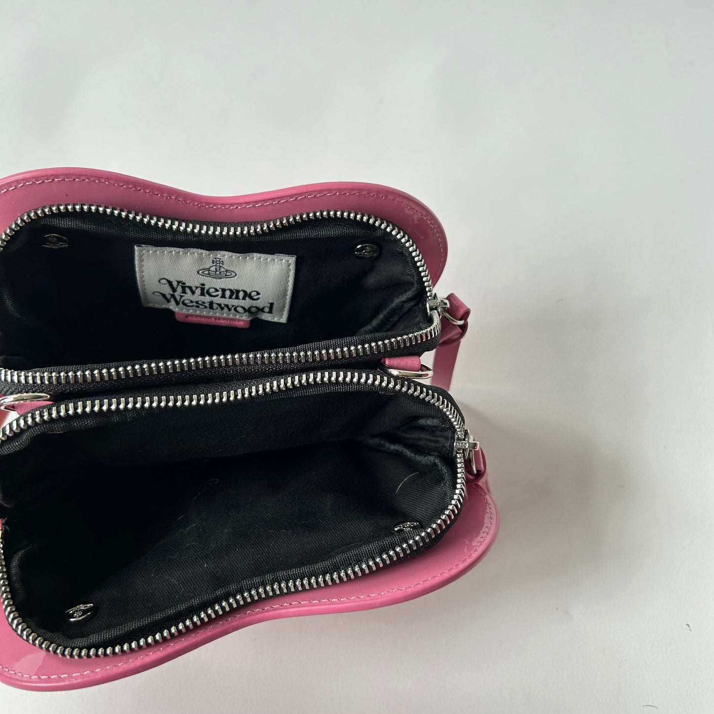 VIVIENNE WESTWOOD LOUISE PINK HEART PATENT LEATHER CROSSBODY BAG