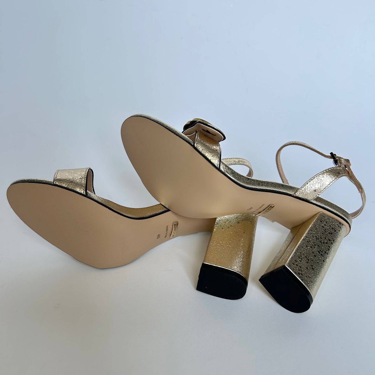 GUCCI MARMONT GOLD METALLIC HEEL SANDALS SIZE 40 (BRAND NEW)