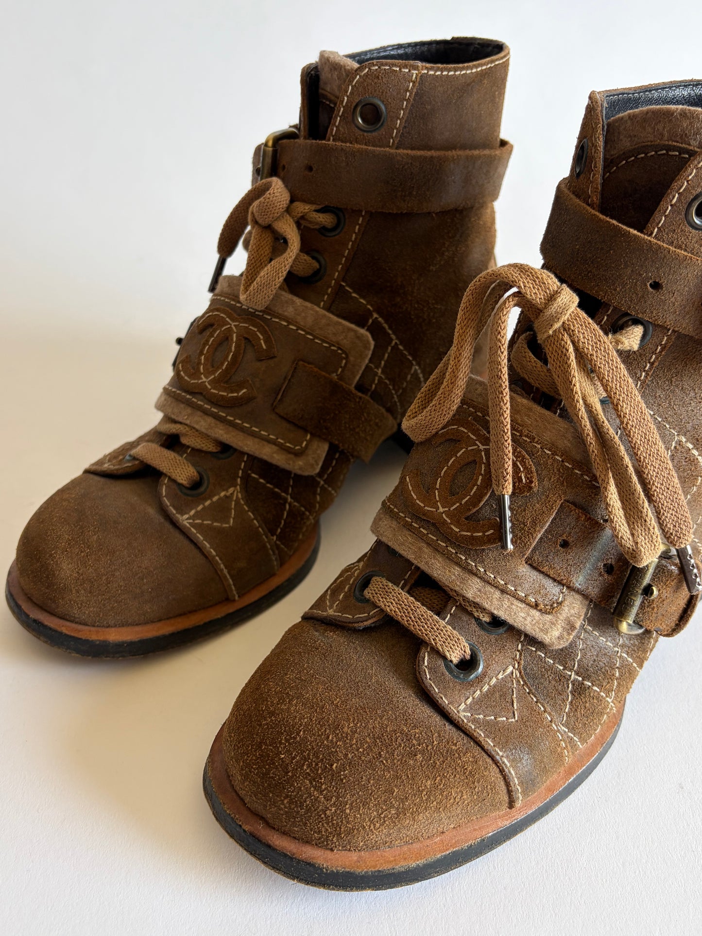 VINTAGE CHANEL SUEDE BROWN COMBAT BOOTS