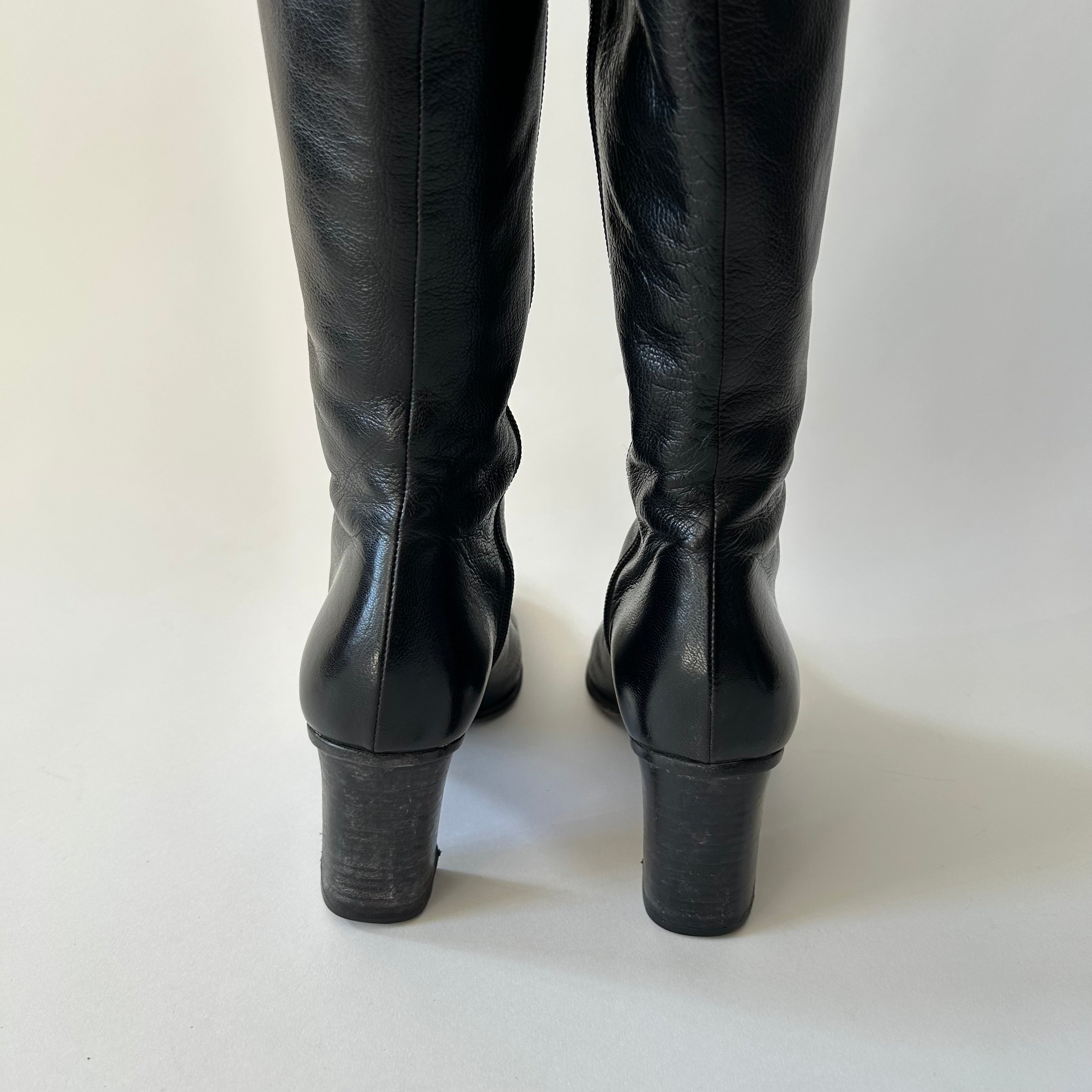 GUCCI BY TOM FORD GG INTERLOCKING BLACK LEATHER BOOTS – LE PRELOV