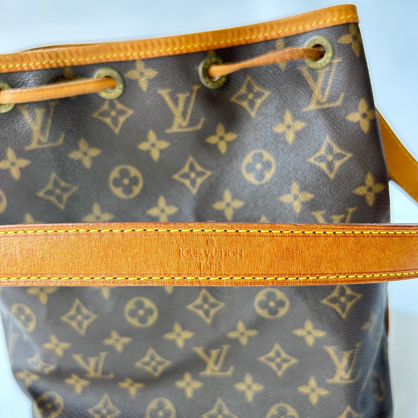 VINTAGE LOUIS VUITTON MONOGRAM LE PETIT NOE BUCKET BAG