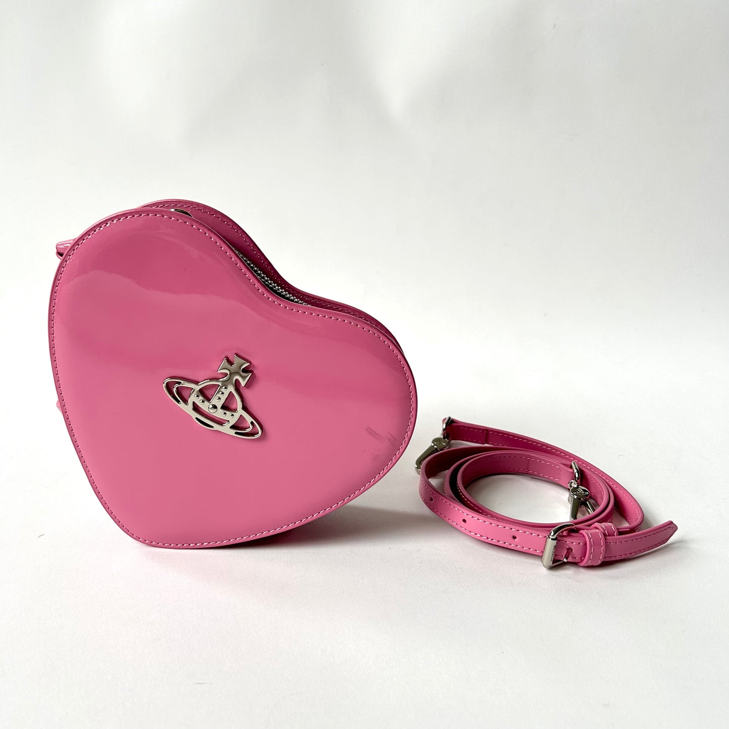 VIVIENNE WESTWOOD LOUISE PINK HEART PATENT LEATHER CROSSBODY BAG