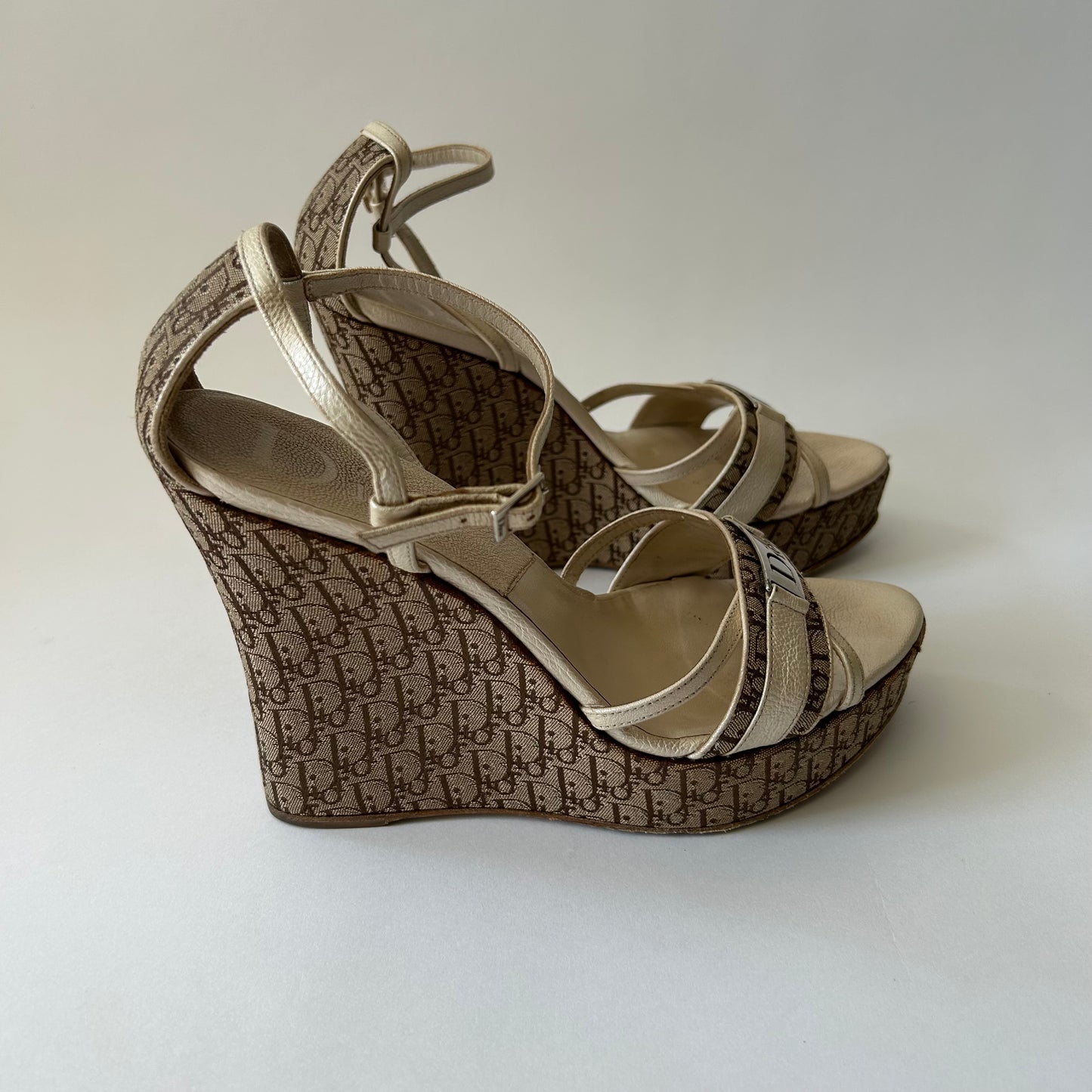 DIOR DIORISSIMO BEIGE WEDGE SANDALS