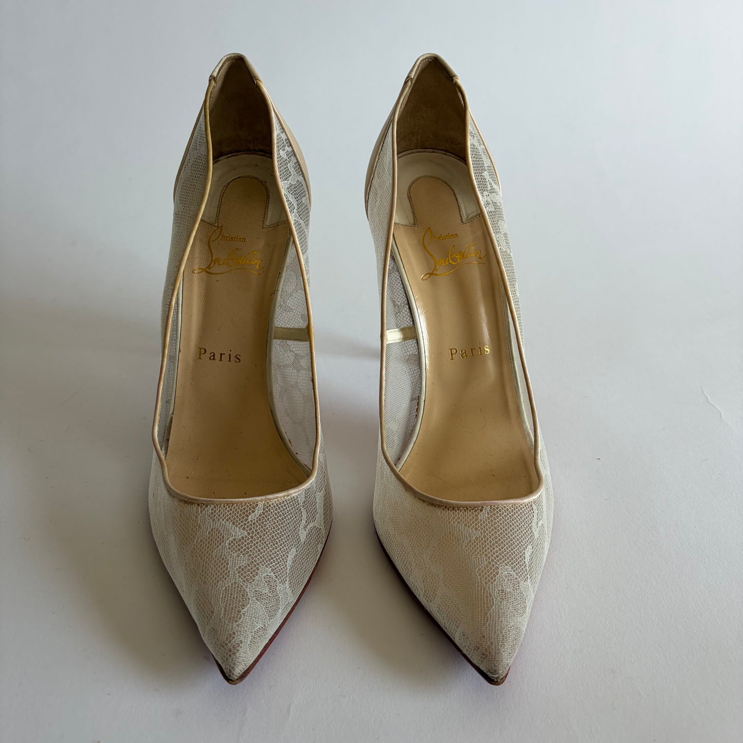 CHRISTIAN LOUBOUTIN OFF WHITE SATIN AND LACE FOLLIES PUMPS