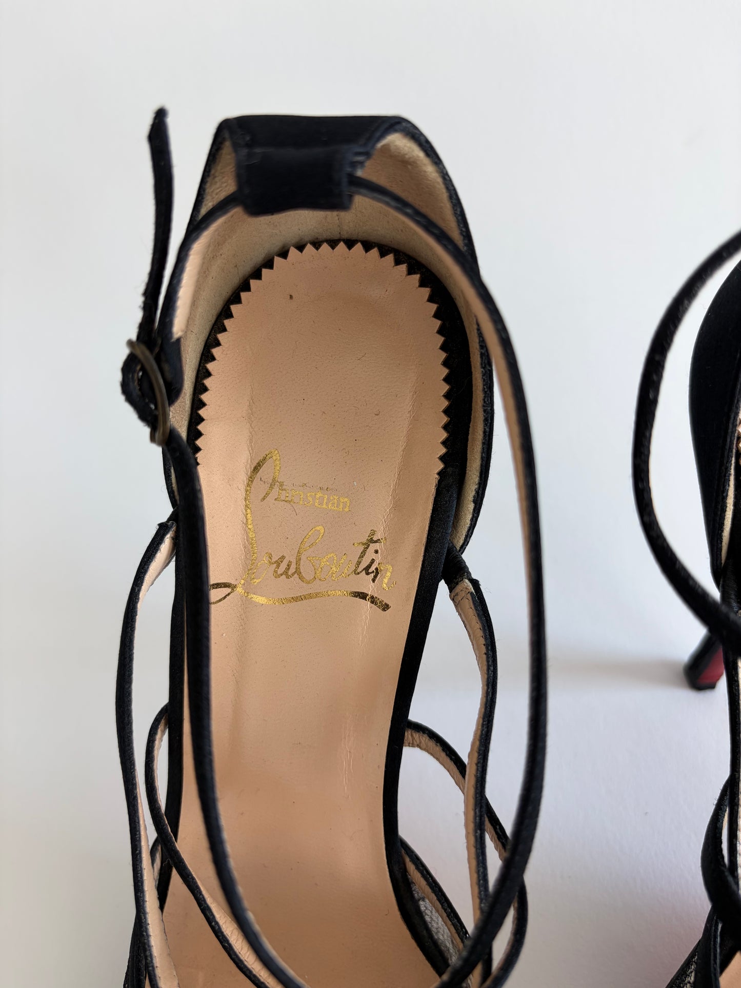CHRISTIAN LOUBOUTIN VANITARITA LACE PEEP TOE HEEL