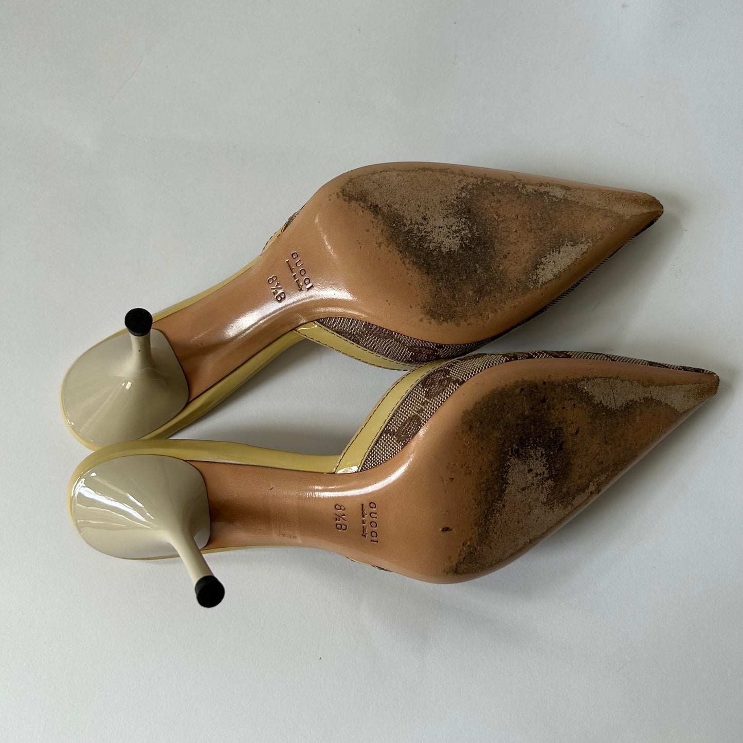 GUCCI VINTAGE MONOGRAM POINTED TOE SIZE MULE 8.5