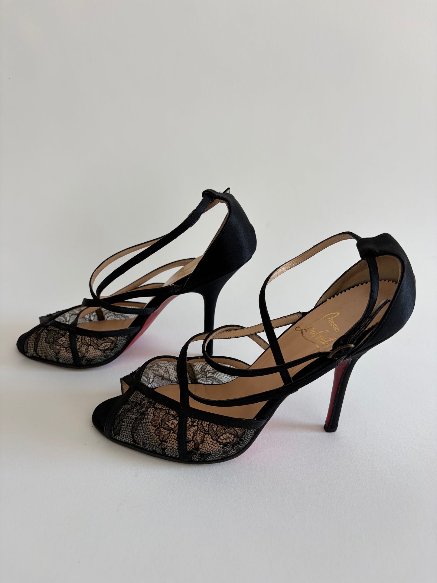 CHRISTIAN LOUBOUTIN VANITARITA LACE PEEP TOE HEEL