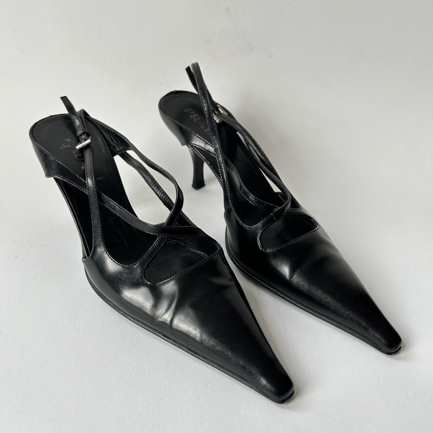 PRADA VINTAGE BLACK POINTED TOE KITTEN HEELS SIZE 7.5