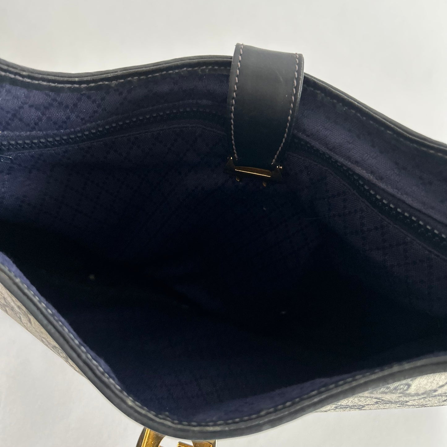 VINTAGE GUCCI MONOGRAM JACKIE BAG