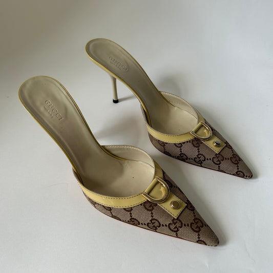 GUCCI VINTAGE MONOGRAM POINTED TOE SIZE MULE 8.5