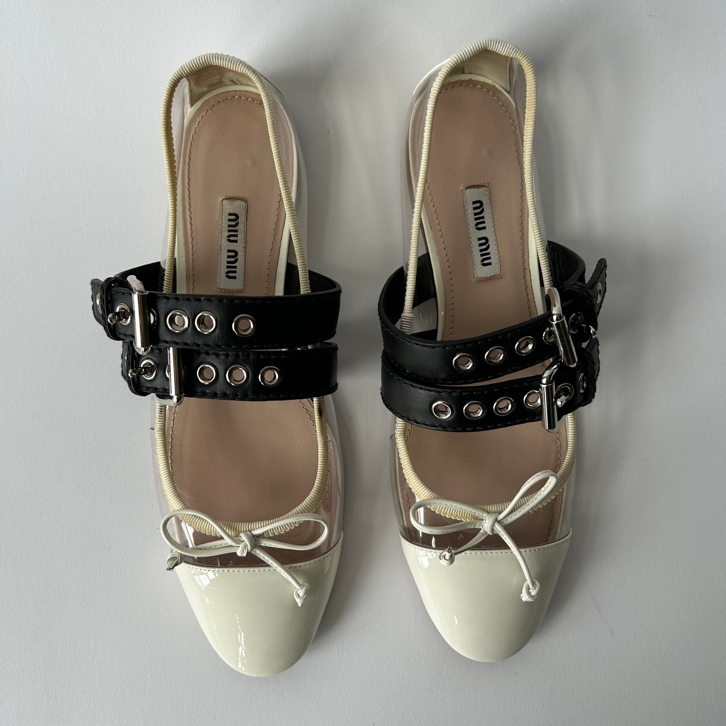 MIU MIU WHITE PVC LEATHER BUCKLE DETAIL BOW BALLET FLATS SIZE 38.5