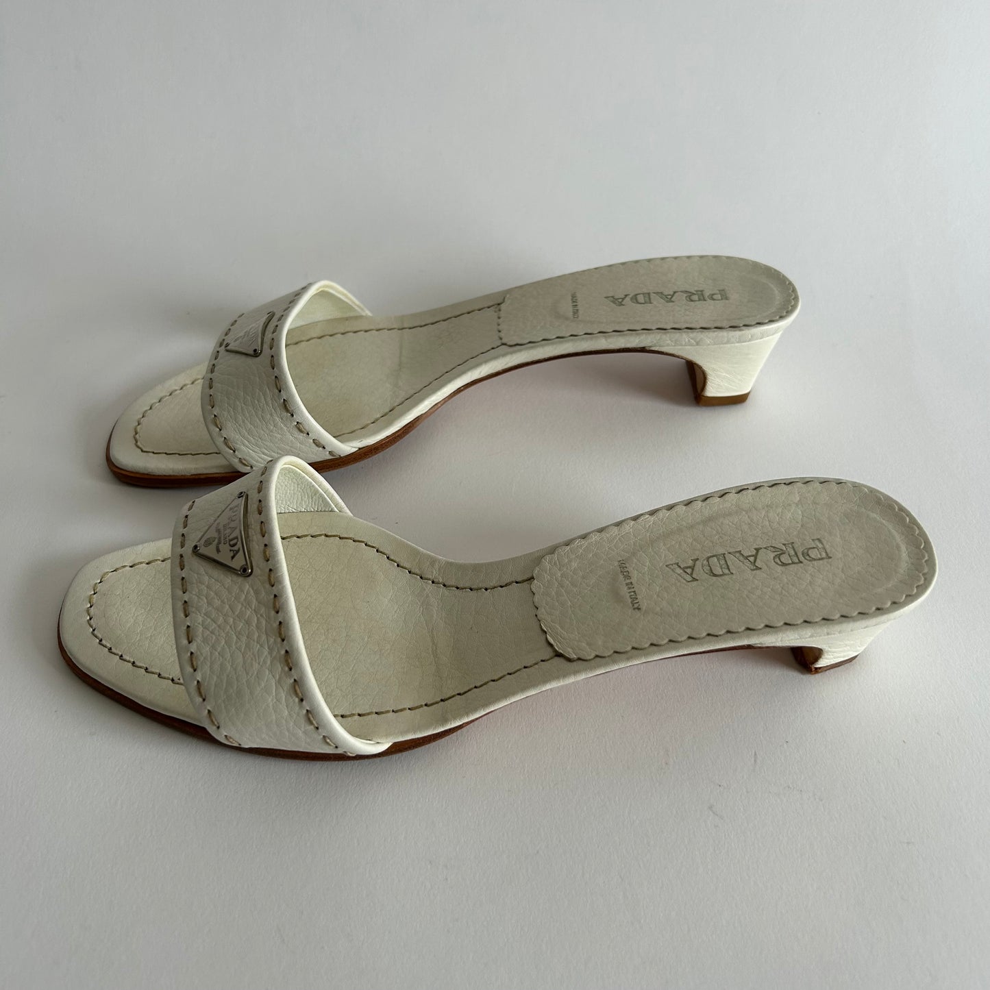 PRADA WHITE LEATHER MULES