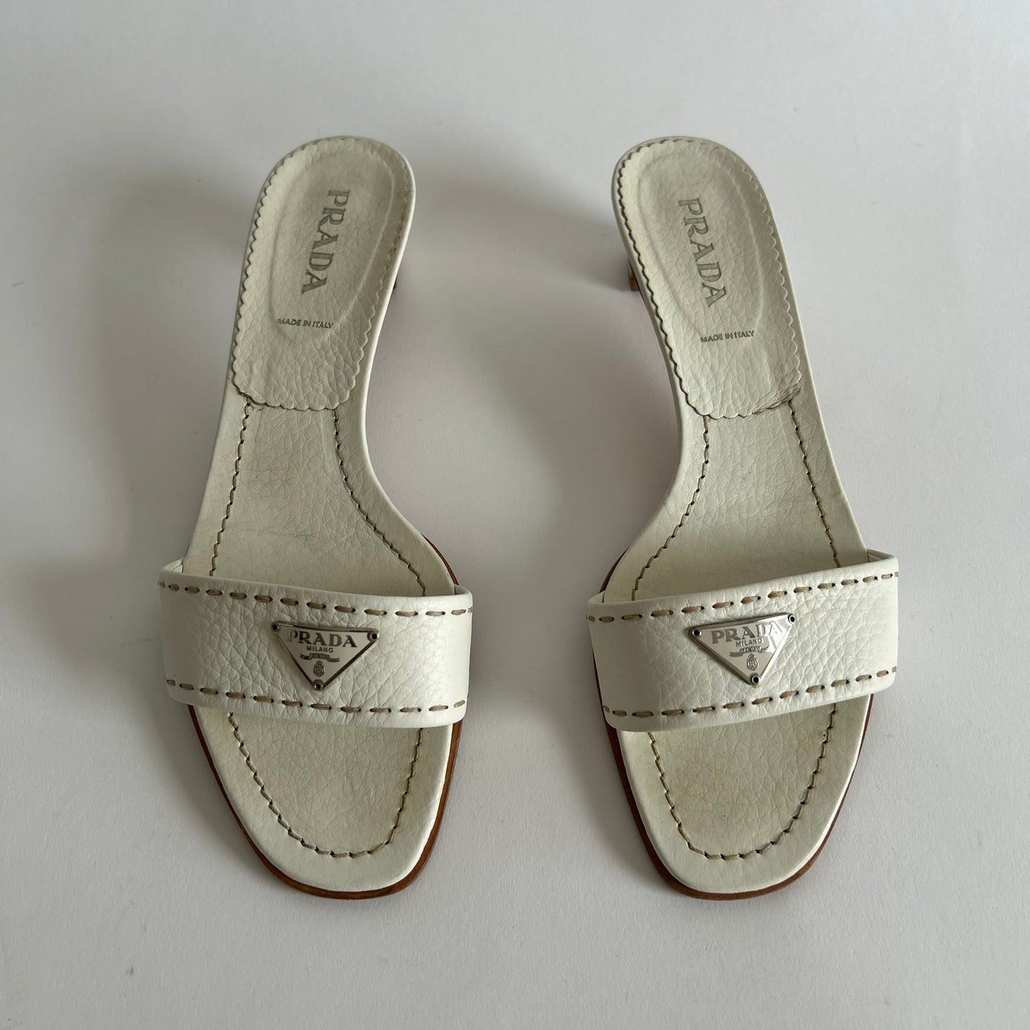 PRADA WHITE LEATHER MULES