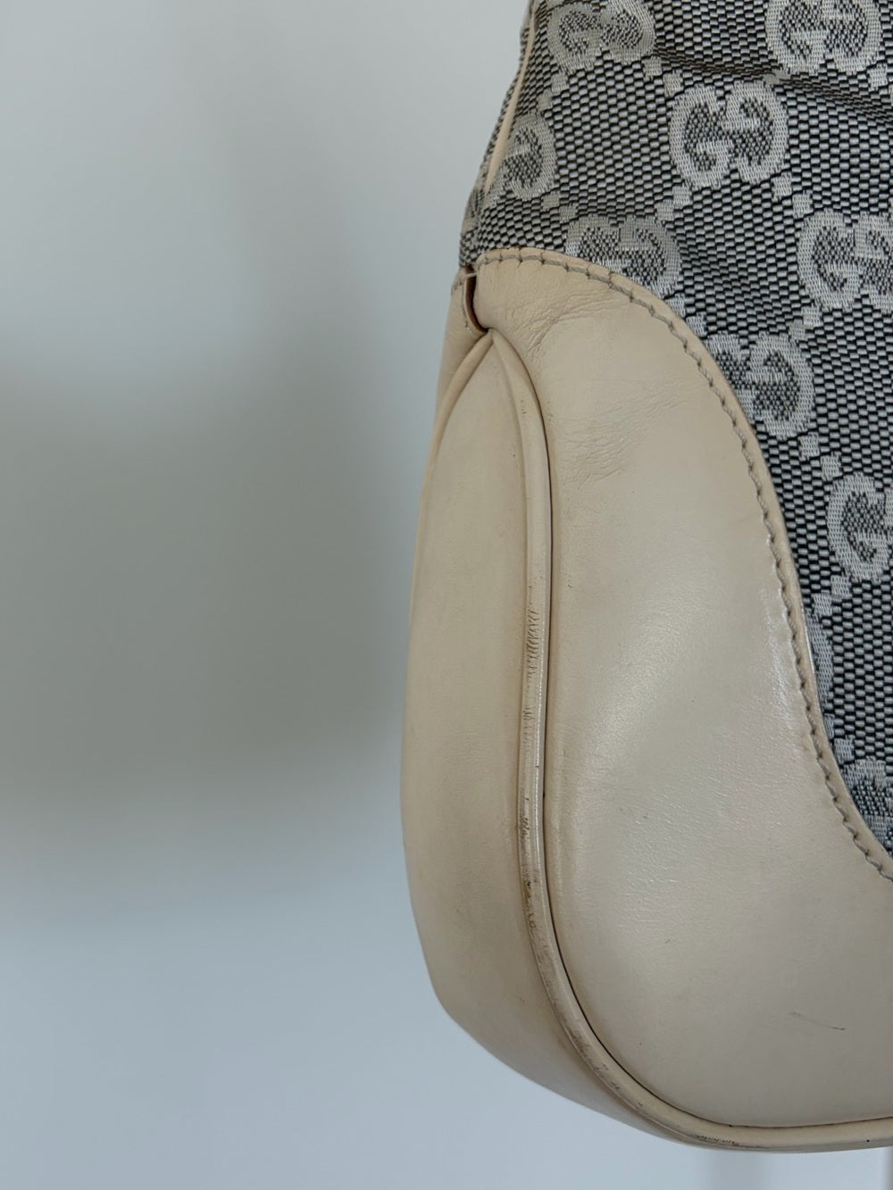 Gucci Vintage GG Canvas Jackie Monogram Cream Handbag