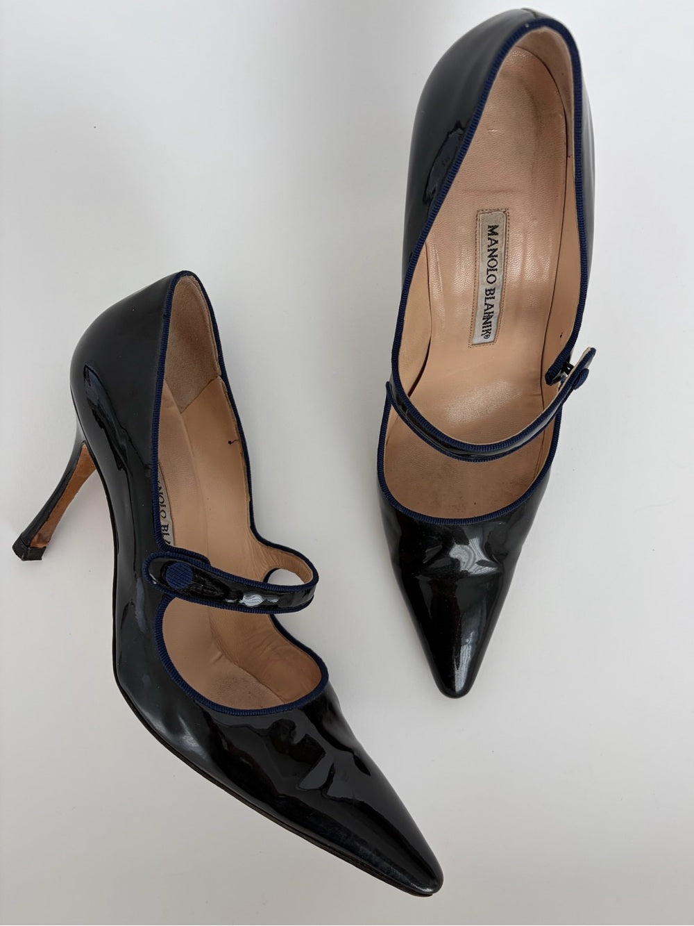 Manolo Blahnik Camparine Navy Blue Patent Leather Mary Jane Pumps Size 40