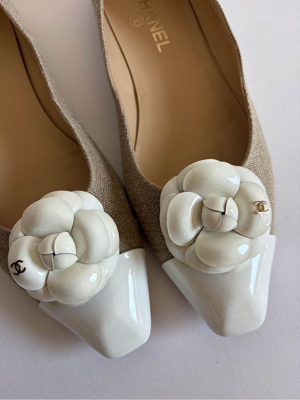 CHANEL TWEED BEIGE CAMELLIA POINTED TOE FLATS