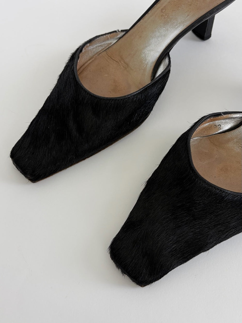 VINTAGE GIUSEPPE ZANOTTI PONEY HAIR SQUARE TOE BLACK MULES