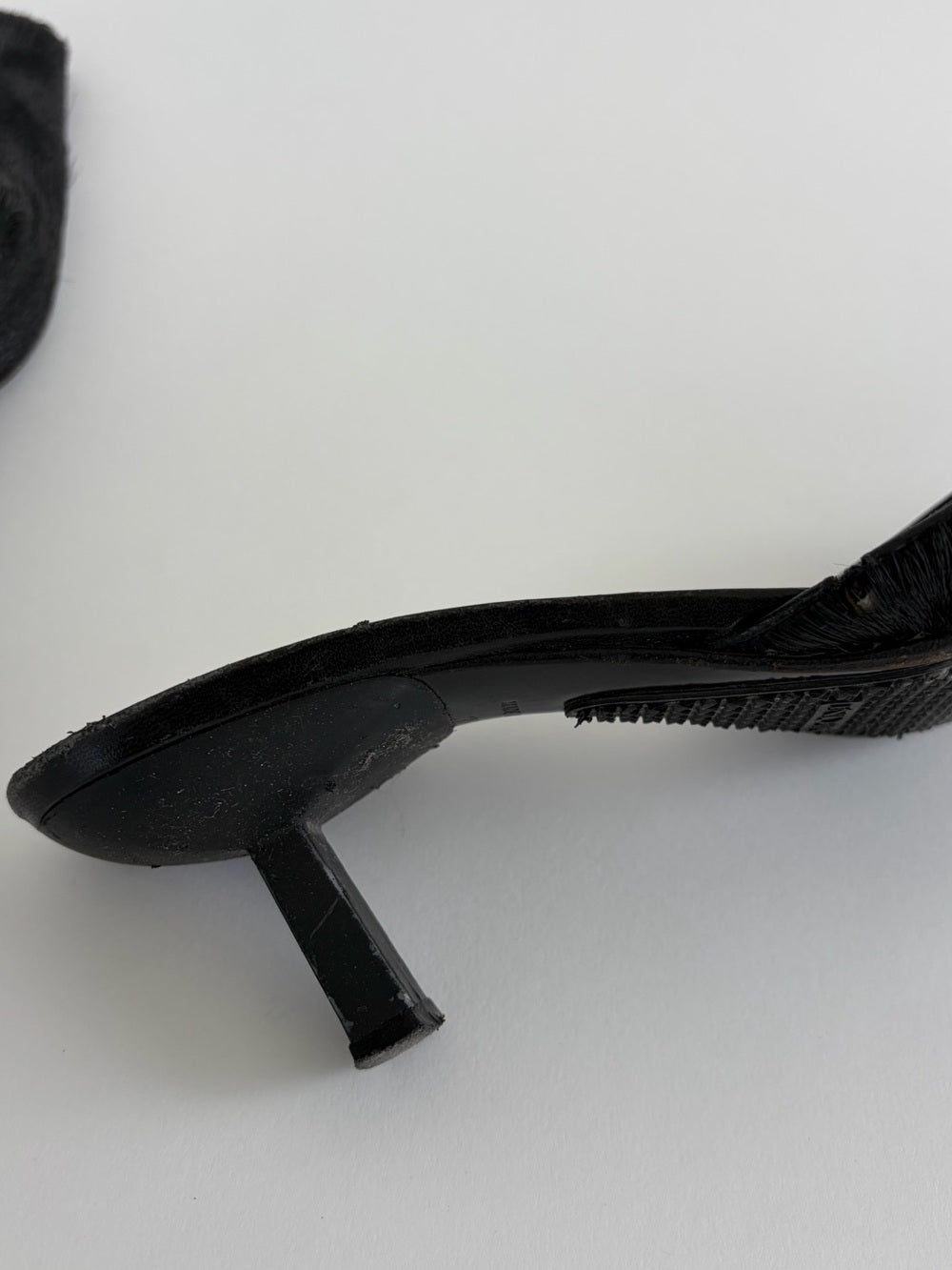 VINTAGE GIUSEPPE ZANOTTI PONEY HAIR SQUARE TOE BLACK MULES