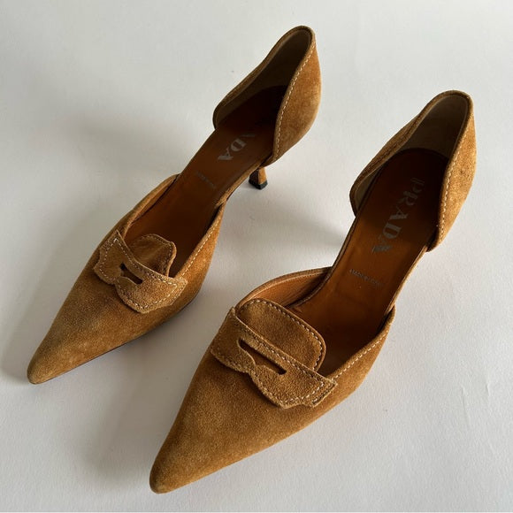 VINTAGE PRADA SUEDE TAN KITTEN HEELS
