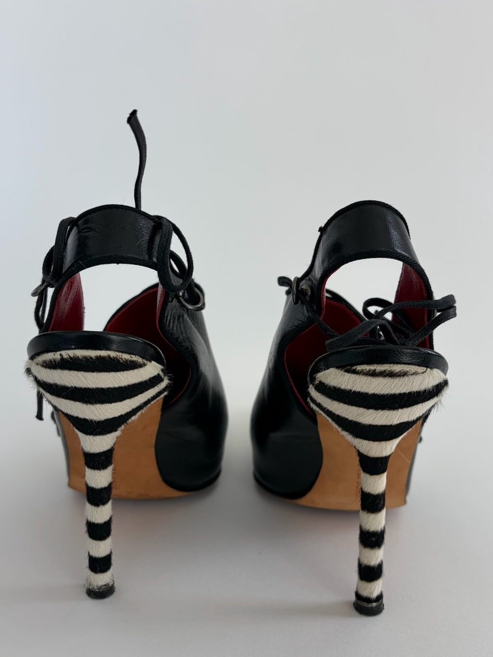 Rare Vintage Manolo Blahnik Zebra heel Eyelet Black Leather Boots