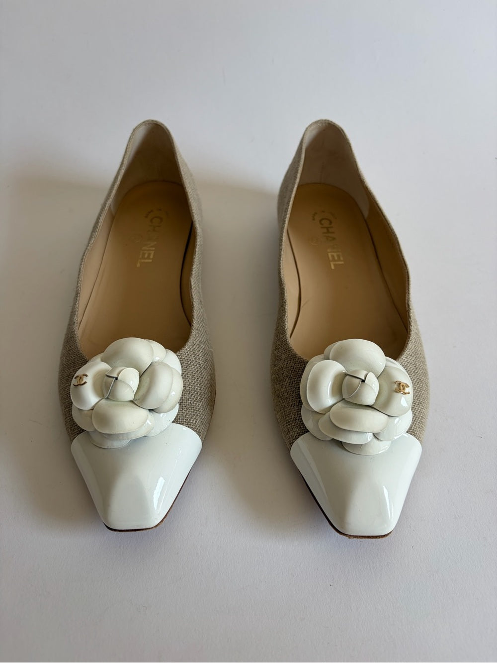 CHANEL TWEED BEIGE CAMELLIA POINTED TOE FLATS